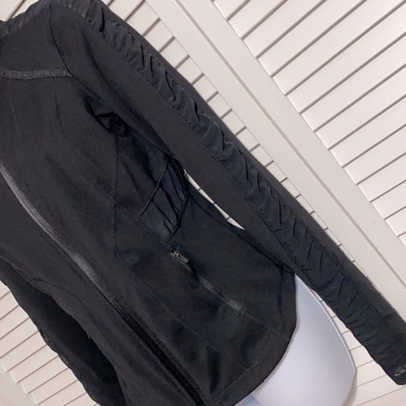 Zella Ruched Sleeve Workout Jacket ! - Picture 2 of 13